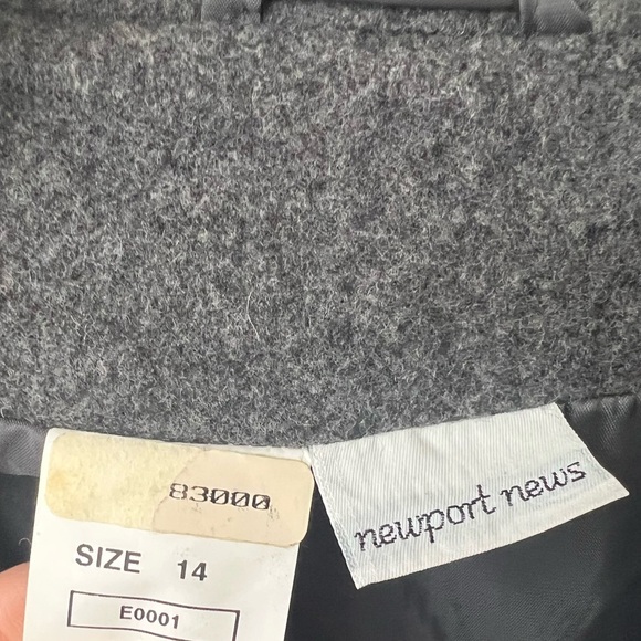 Newport News Women’s Vintage Grey Charcoal Wool Blazer Size 14 - Picture 2 of 4
